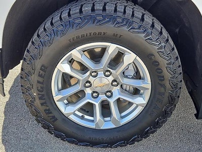 2023 Chevrolet Silverado 1500 4WD Crew Cab Short Bed WT