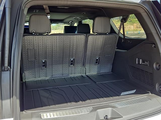 2026 Chevrolet Suburban Z71 - Photo 15