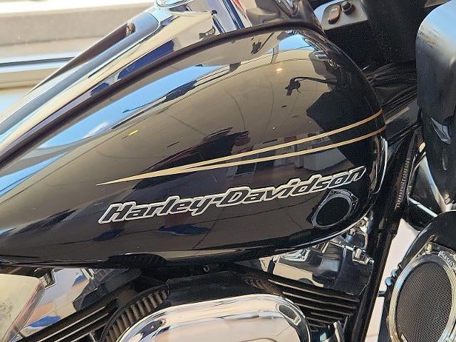 2011 HARLEY-DAV FLTRU Base